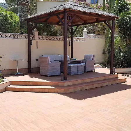 Villa Denia, 4 Dormitorios, 8 Personas - Es-262-36 Dénia